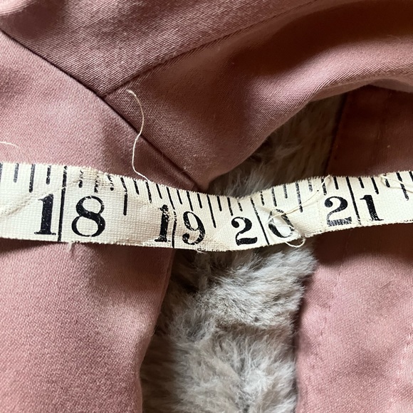 Soia & Kyo Arabella jacket in dusty rose pink with hood. Mint condition! - Picture 13 of 15